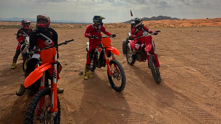 Ride the Sands: Your Ultimate Handbook to Dirt Bike Rental Dubai