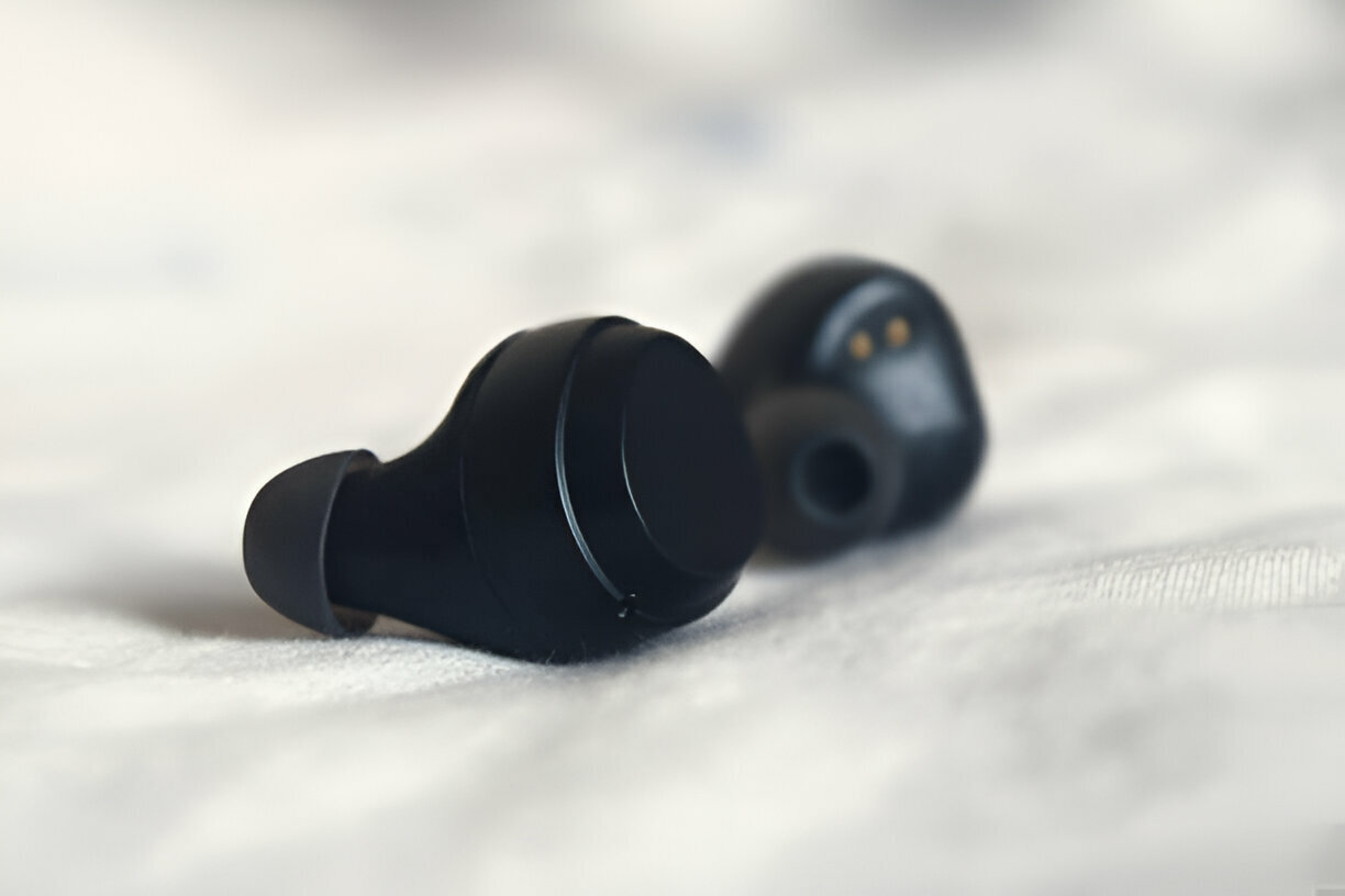 Do Earbuds Enhance Your Gaming Experience on Your Smartphone?